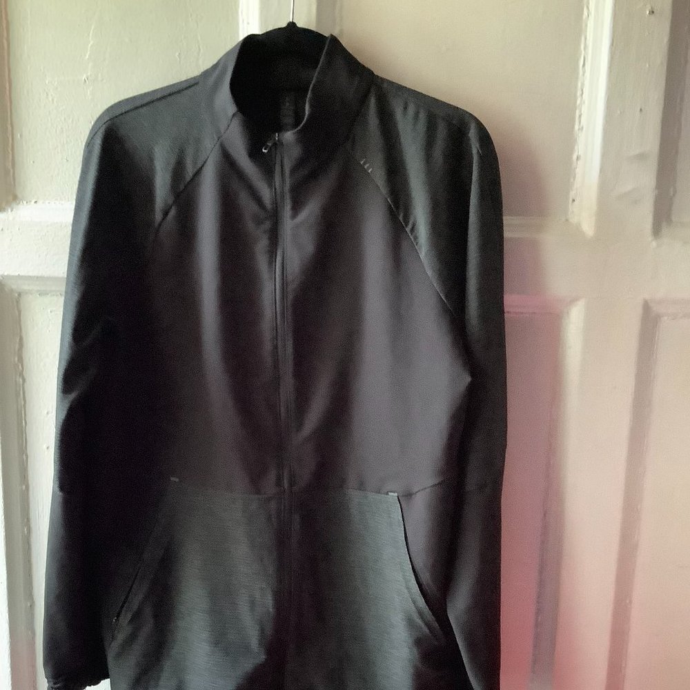 Lululemon Man's Jacket - Picture 1 of 8